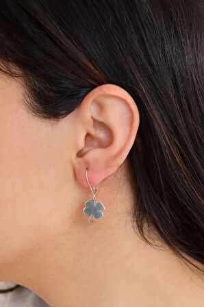 Yonca Model Gümüş Küpe 201020358