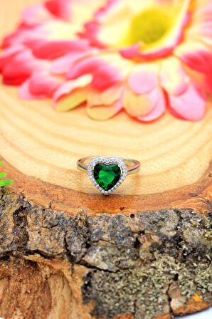 Zümrüt Taşlı Kalp Model Kadın Gümüş Yüzük 201020704