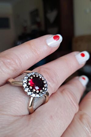 Yakut Taşlı 925 Ayar Otantik Gümüş Kadın Yüzük 201021795