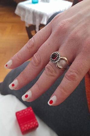 Yakut Taşlı 925 Ayar Otantik Gümüş Kadın Yüzük 201021795