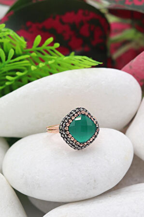 Zümrüt ve Swarovski Taşlı 925 Ayar Kadın Gümüş Yüzük 201022332