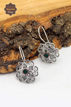 Zümrüt Taşlı Çiçek Model Oksitli Telkari Kadın Gümüş Küpe 201023904