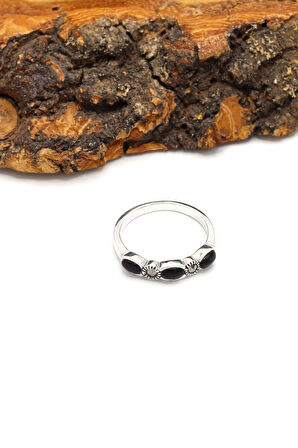 Oniks Taşlı Üç Taş Model 925 Ayar Gümüş Markazit Kadın Yüzük 201024223