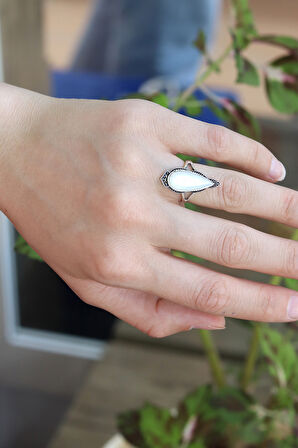 Sedef Taşlı Mekik Model 925 Ayar Gümüş Markazit Kadın Yüzük 201024226