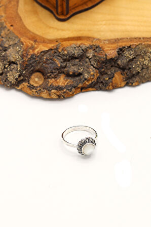 Sedef Taşlı Papatya Model 925 Ayar Gümüş Markazit Kadın Yüzük 201024240