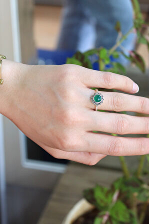 Zümrüt Taşlı Papatya Model 925 Ayar Gümüş Markazit Kadın Yüzük 201024241