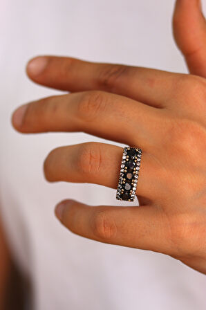 Siyah Zirkon Taşlı Beştaş Model Otantik Kadın Gümüş Yüzük 201024333