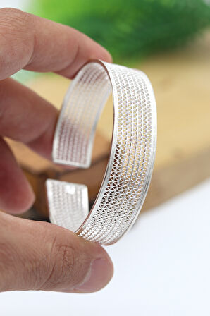 Yöresel Nokta Desenli Model Telkari Gümüş Kadın Bilezik 201024525