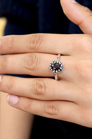 Oniks Taşlı 925 Ayar Gümüş Markazit Kadın Yüzük 201024753