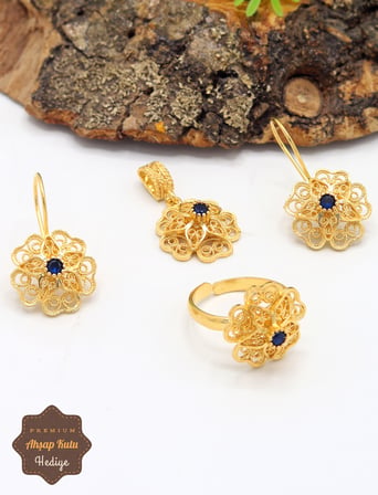 Safir Taşlı Gül Model Kadın Gold Kaplama 925 Ayar Gümüş Telkari Üçlü Set 201025481