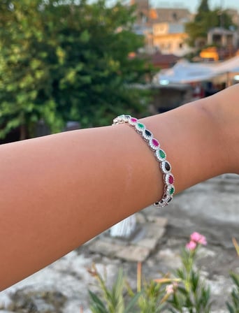 Sıra Taşlı Damla Model 925 Ayar Gümüş Kadın Bilezik 201025808