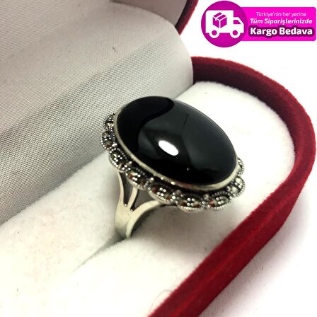 Oniks Ve Markazit Taşlı Papatya Model 925 Ayar Gümüş Kadın Yüzük