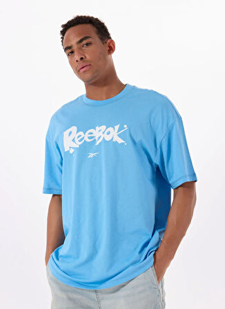 Reebok LC 6388 NEW ID OVRS GFX TEE Mavi Yuvarlak Yaka Oversize Baskılı Erkek T-Shirt