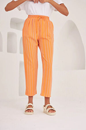KADIN ÇİZGİLİ MEVSİMLİK KUMAŞ PANTOLON