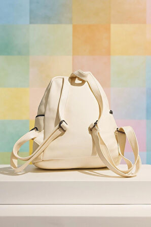 NEWİSH POLO DONNA BAYAN MODEL SIRT ÇANTASI-YIKAMA SUNİ DERİ BEYAZ