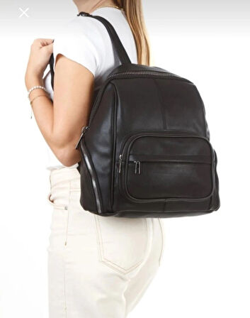 NEWİSH POLO DONNA BAYAN MODEL SIRT ÇANTASI-YIKAMA SUNİ DERİ SİYAH