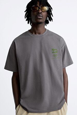 The Champ Bisiklet Yaka Move Ahead Yazılı Kordinat Baskılı Oversize Füme Erkek T-shirt