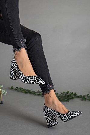 Leopar Desenli Kalın Topuk Beyaz Kadın Stiletto