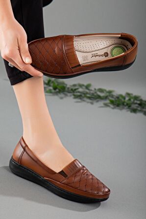 Hakiki Deri Nakış Detaylı Taba Büyük Numara Kadın Ayakkabısı Günlük