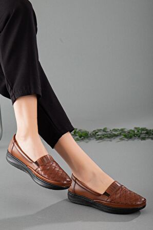 Hakiki Deri Nakış Detaylı Taba Büyük Numara Kadın Ayakkabısı Günlük