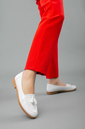 Püsküllü Cilt Beyaz Kadın Günlük Ayakkabı