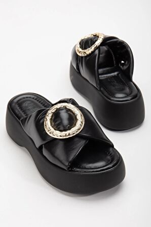 Büyük Tokalı Kalın Taban Cilt Siyah Kadın Dolgu Topuk Terlik