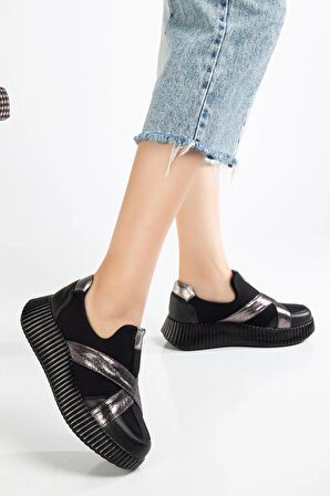 Kadın Spor Ayakkabı Siyah Kalın Taban Parlak Çapraz Bantlı