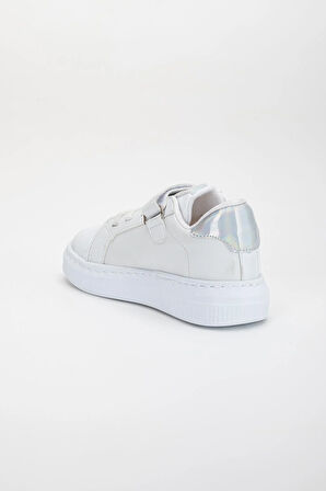 Kız Çocuk Spor Ayakkabı Beyaz Yan Püskül Dikişli Taban