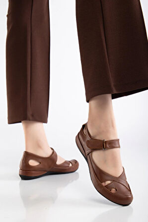 Kadın Günlük Ortopedik Ayakkabı Taba Büyük Numara Kafes Model Bantlı