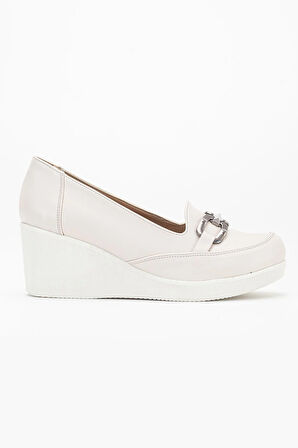 Kadın Dolgu Topuklu Ayakkabı Bej Yüzlü Tokalı