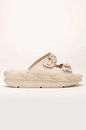 Kadın Dolgu Taban Terlik Bej 2 Bantlı Suni Deri