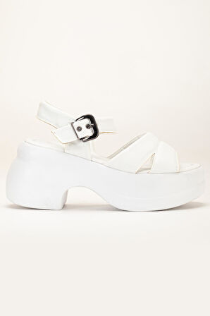 Kadın Dolgu Topuk Sandalet Beyaz 2 Kalın Bantlı cilt