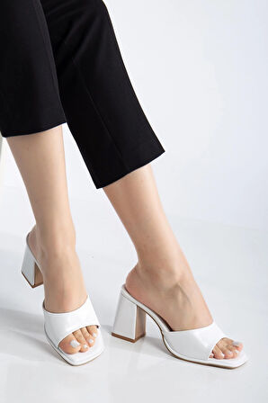 Büyük Beden Kadın Topuklu Terlik Beyaz Rugan İnce Bantlı