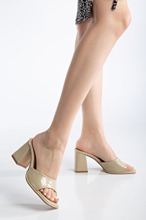 Büyük Beden Kadın Topuklu Terlik Bej Rugan İnce Bantlı