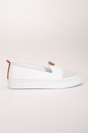 Hakiki Deri Kadın Günlük Ayakkabı Beyaz Yüzlü Burun Baskılı Düz Taban