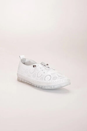 Hakiki Deri Kadın Günlük Ayakkabı Beyaz Lazer Baskılı Elastik Bağcıklı Jel Taban