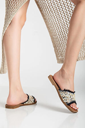 Kadın Düz Topuklu Terlik Siyah Taşlı Püsküllü Kalın Tekbant