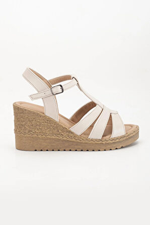 Kadın Dolgu Topuk Sandalet Ayakkabı Bej 3 Bantlı Baretli