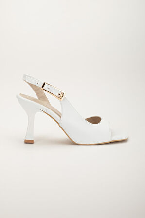 Kadı Topuklu Sandalet Ayakkabı Beyaz Cilt Yan Büyük Tokalı