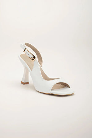 Kadı Topuklu Sandalet Ayakkabı Beyaz Cilt Yan Büyük Tokalı