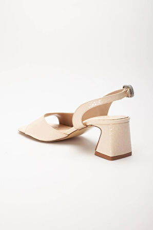 Kadın Topuklu Sandalet Ayakkabı Bej Rugan Kroko Baskılı Tan Taşlı Tokalı