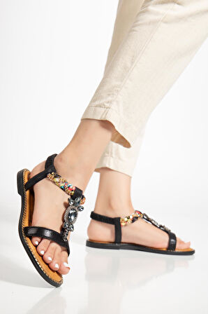 Kadın Düz Topuklu Sandalet Siyah Taşlı Tokalı Tekbant Örgü Baretli