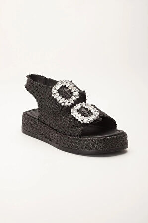 Kadın Dolgu Topuk Sandalet Siyah Çift Bantlı Hasır Malzeme Taşlı Tokalı