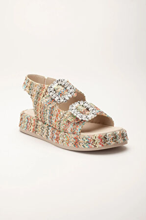 Kadın Dolgu Topuk Sandalet Nude Çift Bantlı Hasır Malzeme Taşlı Tokalı