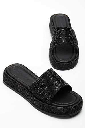 Kadın Dolgu Topuklu Terlik Siyah Kalın Tek Bantlı Taşlı Tokalı Taban Sargılı