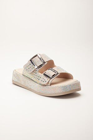 Kadın Dolgu Topuklu Terlik Bej Çift Bantlı Taşlı Tokalı