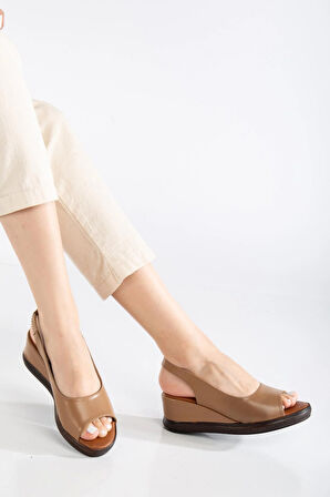 Kadın Dolgu Topuklu Ayakkabı Vizon Yan Kapalı Burun Açık