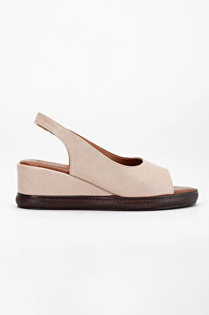 Kadın Dolgu Topuklu Ayakkabı Bej Yan Kapalı Burun Açık