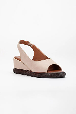 Kadın Dolgu Topuklu Ayakkabı Bej Yan Kapalı Burun Açık
