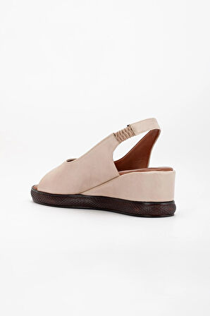 Kadın Dolgu Topuklu Ayakkabı Bej Yan Kapalı Burun Açık
